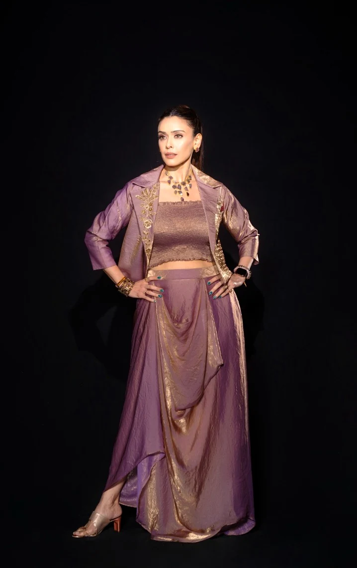 Featured full length lilac festive look