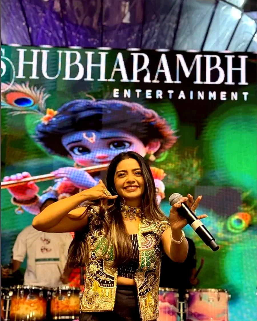 Pooja Kalyani stage look in Fable
